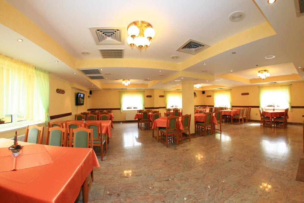 Motel Vector Acăţari Eksteriør billede