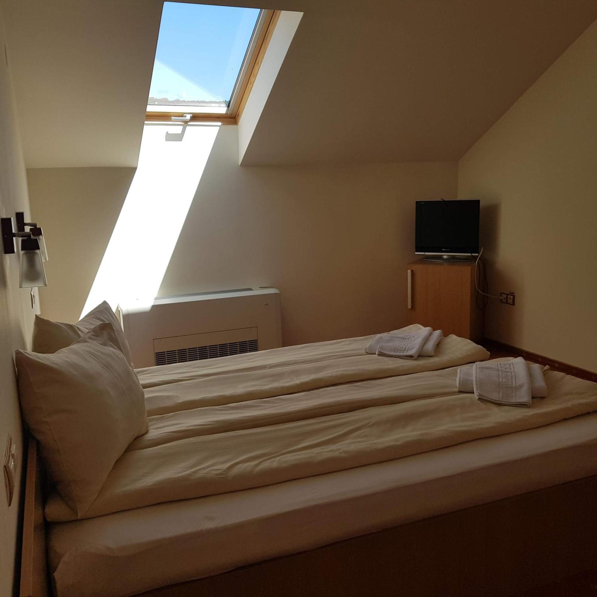 Motel Vector Acăţari Eksteriør billede