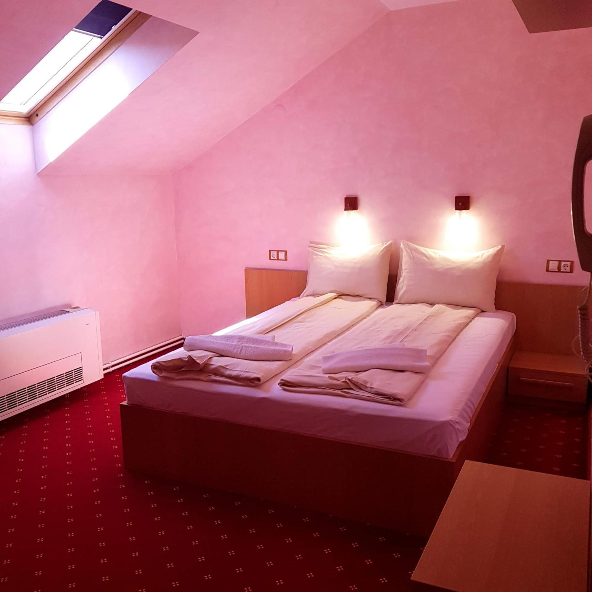 Motel Vector Acăţari Eksteriør billede