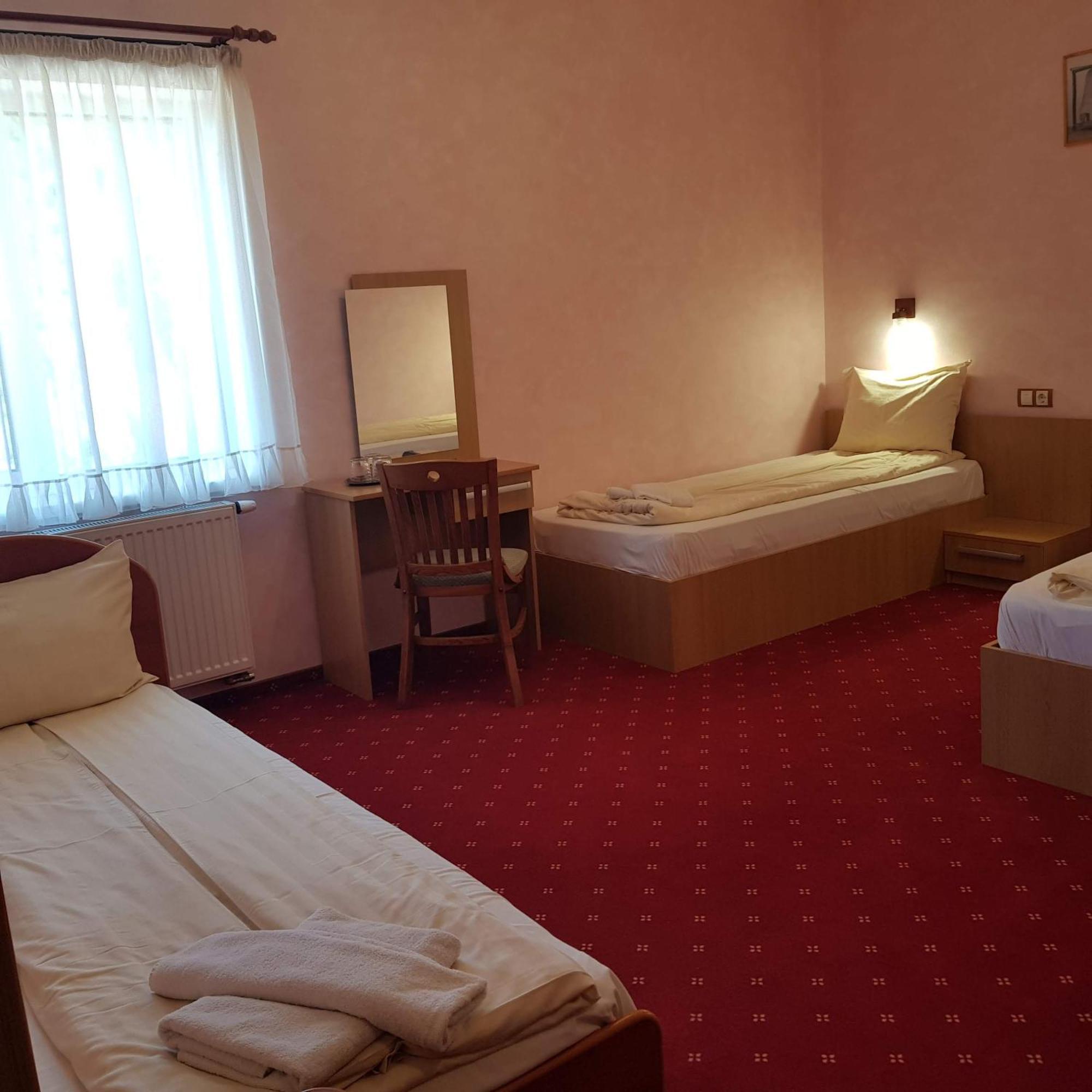 Motel Vector Acăţari Eksteriør billede